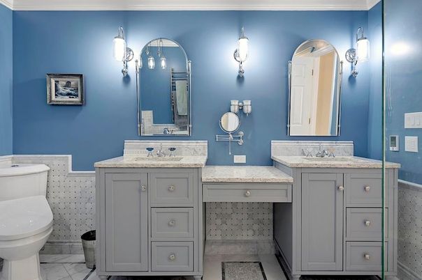 Bathroom, Dual Sink Vanities, Interior