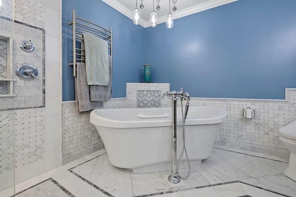 Bathroom, Free Standing Baths, Interior, Marble, Pendant Lights