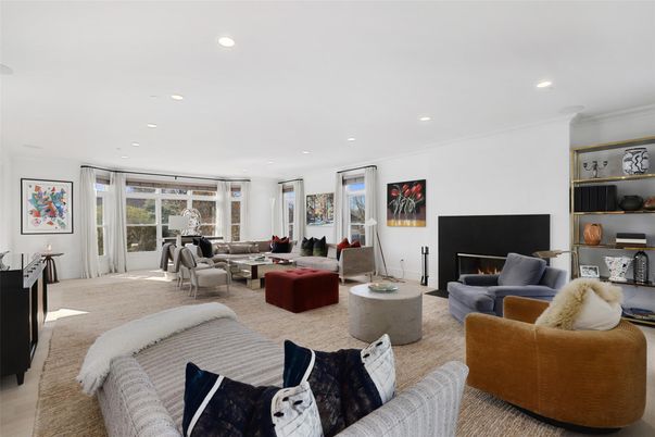 Fireplace, Interior, Living room, Recessed Lighting