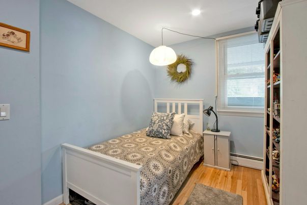 Bedroom, Interior, Pendant Lights, Recessed Lighting, Wood Texture Flooring