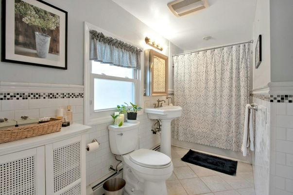 Bathroom, Interior