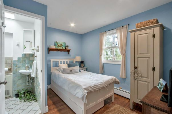 Bathroom, Bedroom, Interior, Recessed Lighting, Wood Texture Flooring