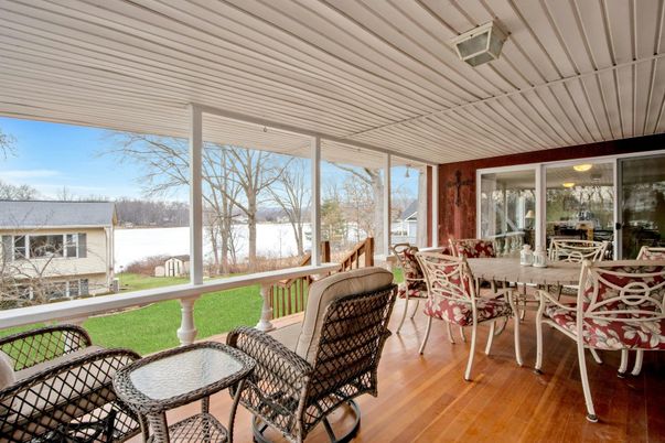 Dining room, Interior, Sun Room, Wood Texture Flooring