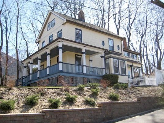 Exterior, Facade, Queen Anne Victorian