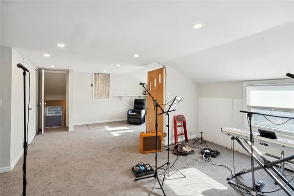 Fitness Equipment, Interior, Recessed Lighting