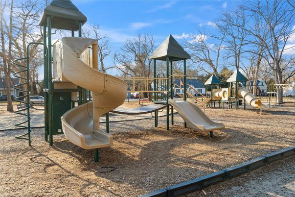 Backyard, Exterior, Playground