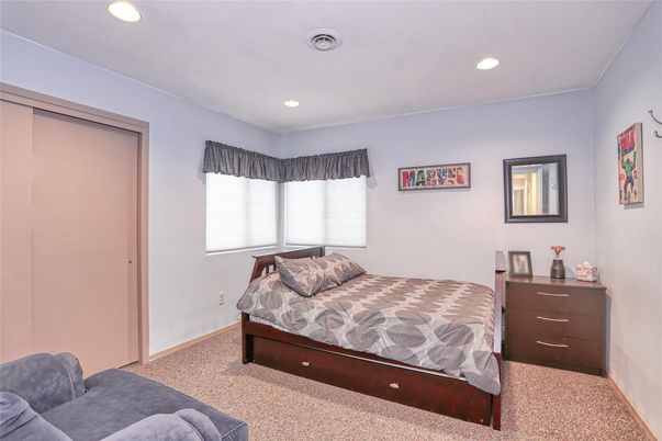 Bedroom, Interior, Recessed Lighting