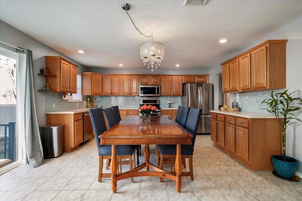 Chandelier, Dining room, Interior, Kitchen, Recessed Lighting, Stainless Steel Appliances