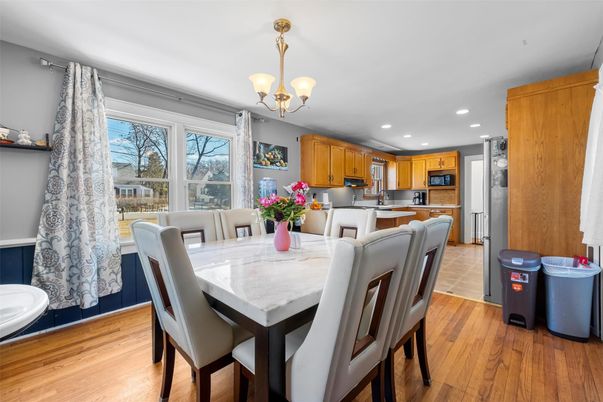 Chandelier, Dining room, Interior, Kitchen, Recessed Lighting, Wood Texture Flooring