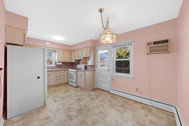 Interior, Kitchen, Pendant Lights, Washer