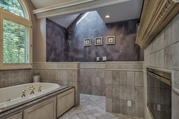 Bathroom, Interior, Recessed Lighting