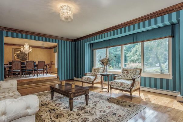 Chandelier, Dining room, Interior, Living room, Wood Texture Flooring