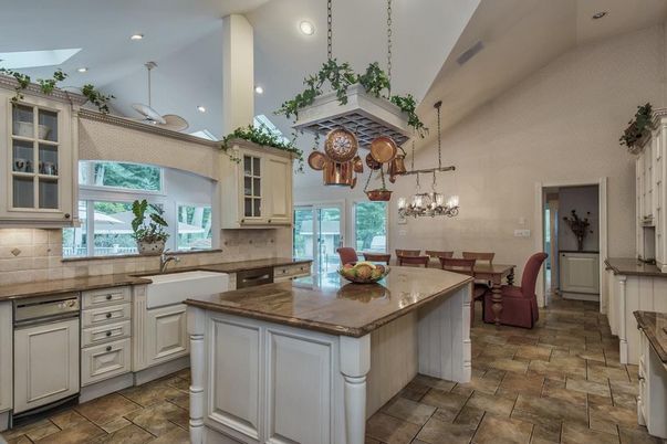 Chandelier, Dining room, Interior, Kitchen, Pendant Lights, Recessed Lighting