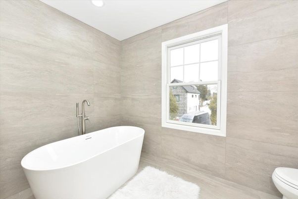 Bathroom, Free Standing Baths, Interior, Recessed Lighting