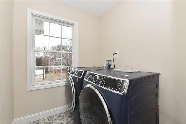 Interior, Washer