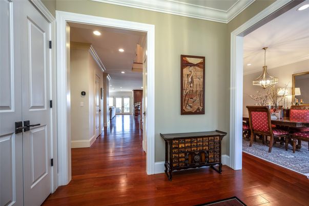 Chandelier, Dining room, Interior, Recessed Lighting, Wood Texture Flooring