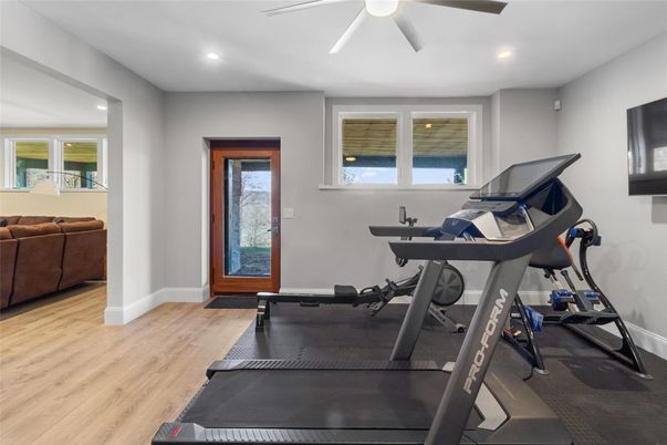 Fitness Equipment, Interior, Recessed Lighting, Wood Texture Flooring