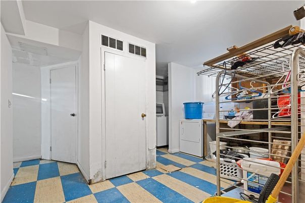 Interior, Washer