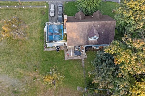 Exterior, Drone