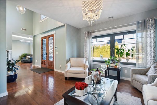 Chandelier, Interior, Living room, Recessed Lighting, Wood Texture Flooring