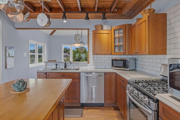 Interior, Kitchen, Stainless Steel Appliances, Wooden Beams, Wooden Ceilings, Wood Texture Flooring