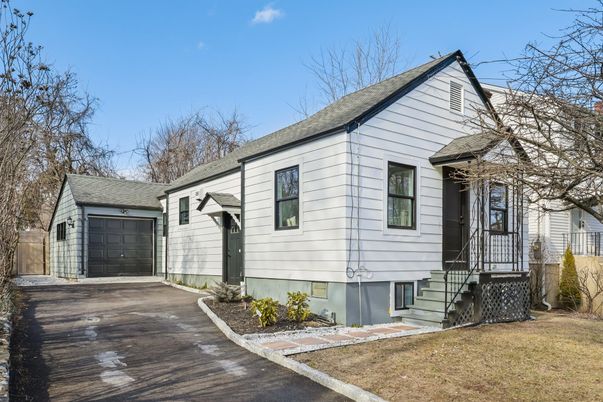 Detached Garage, Exterior, Facade, Cape Cod