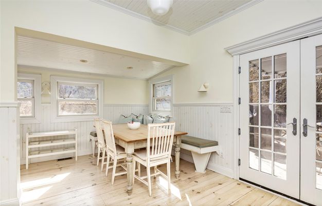 Dining room, Interior, Wood Texture Flooring