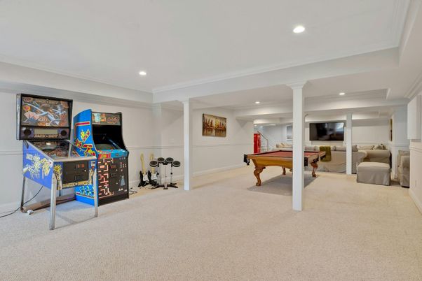Billiard Table, Game Room, Interior, Recessed Lighting