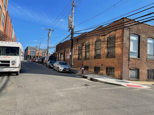 Exterior, Facade, Brick Facade, Rowhouse