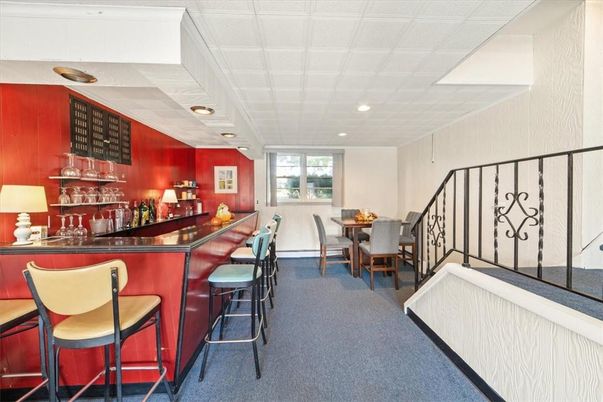 Dining room, Interior, Recessed Lighting