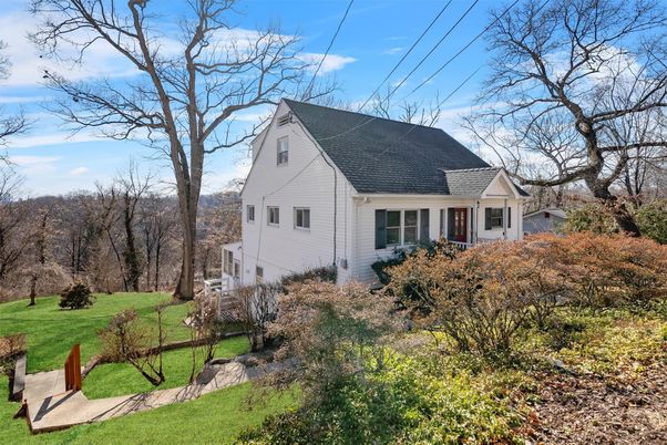 Backyard, Exterior, Facade, Cape Cod