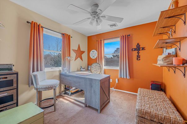 Home Office, Interior