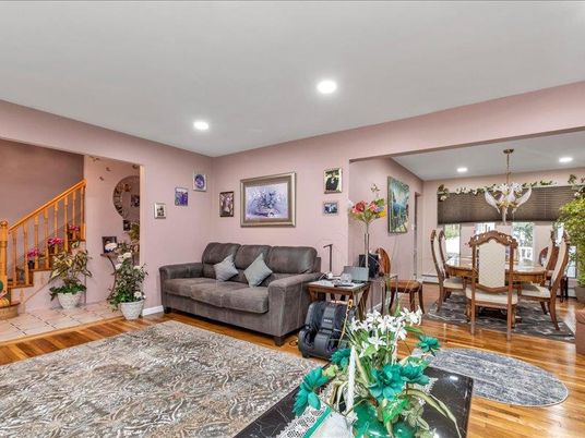 Chandelier, Dining room, Interior, Living room, Recessed Lighting, Wood Texture Flooring