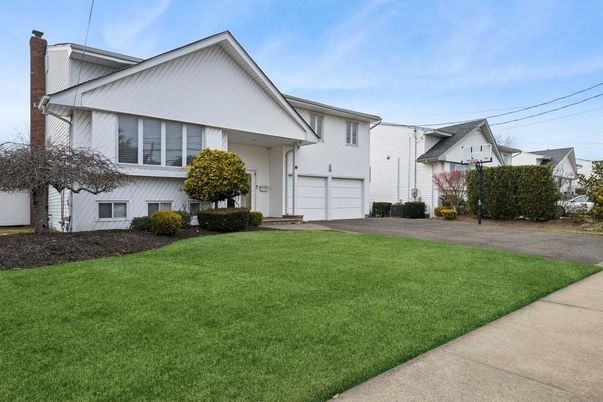 Attached, Backyard, Exterior, Facade, Farmhouse