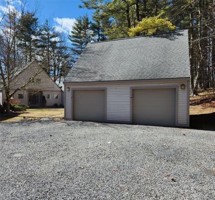 Detached Garage, Exterior