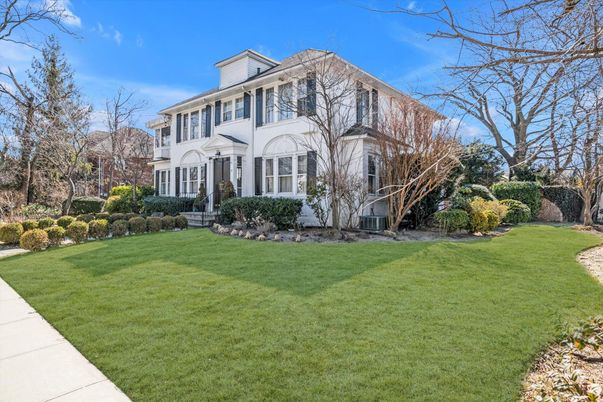 Backyard, Exterior, Facade, Georgian
