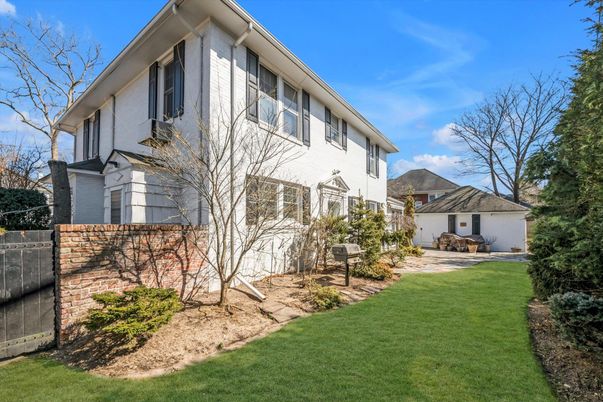 Backyard, Detached Garage, Exterior