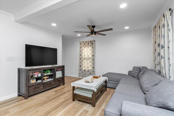 Interior, Living room, Recessed Lighting, Wood Texture Flooring