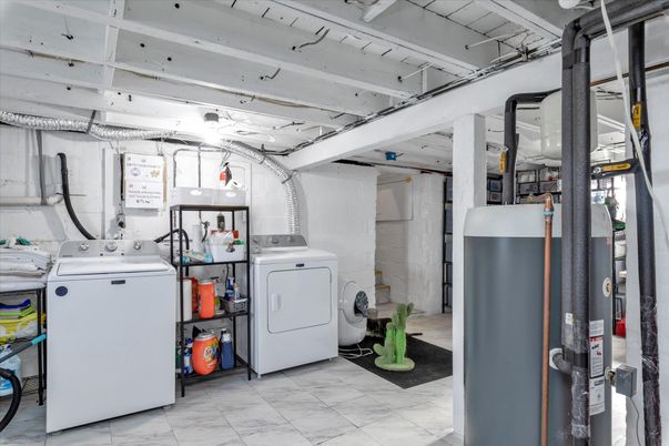 Interior, Marble, Utility Closets, Washer