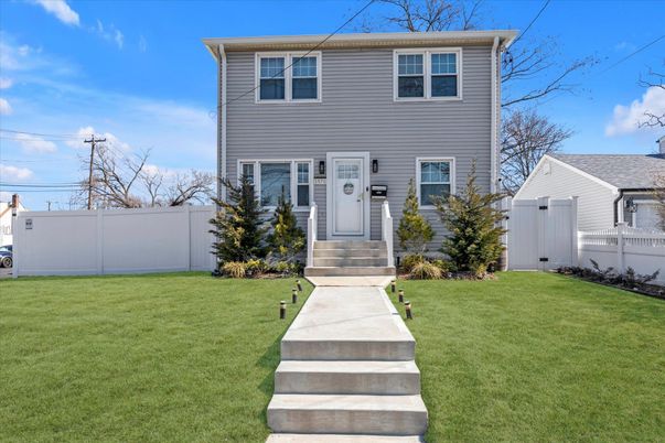 Backyard, Exterior, Facade, Georgian