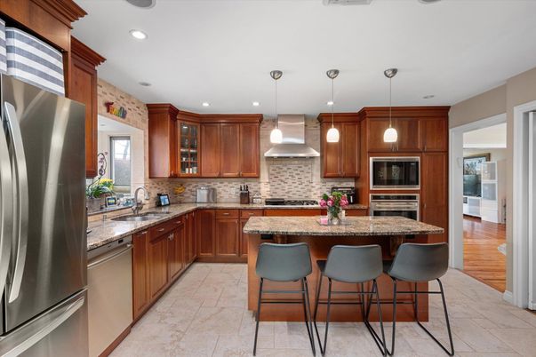 Interior, Kitchen, Pendant Lights, Recessed Lighting, Stainless Steel Appliances
