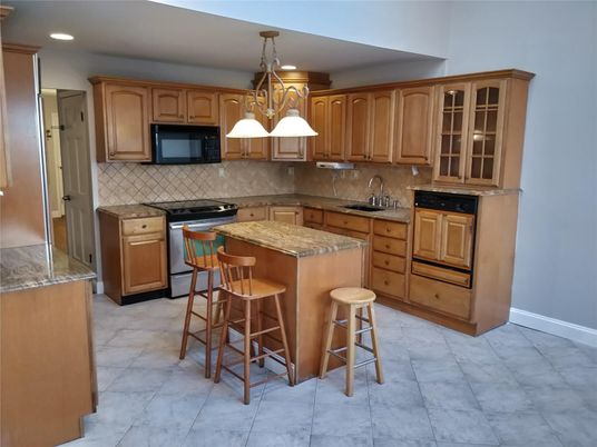 Interior, Kitchen, Pendant Lights, Recessed Lighting