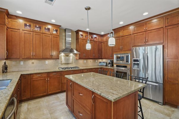 Interior, Kitchen, Pendant Lights, Recessed Lighting, Stainless Steel Appliances