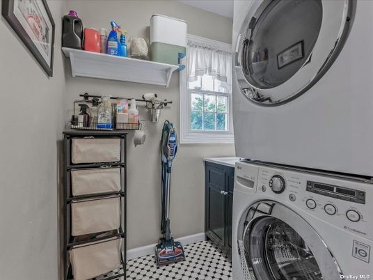 Interior, Utility Closets, Washer