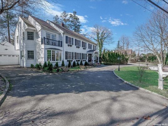 Attached, Backyard, Exterior, Facade, Georgian