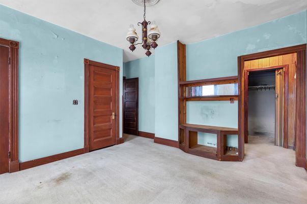 Chandelier, Empty room, Interior