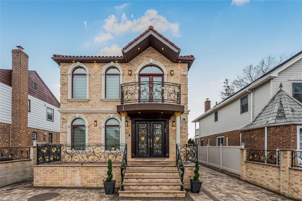 Exterior, Facade, Brick Facade, Mediterranean