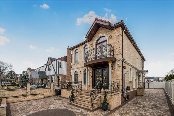 Exterior, Facade, Brick Facade, Mediterranean