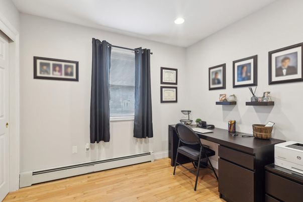 Home Office, Interior, Recessed Lighting, Wood Texture Flooring