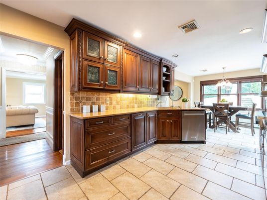 Dining room, Interior, Kitchen, Recessed Lighting, Wood Texture Flooring